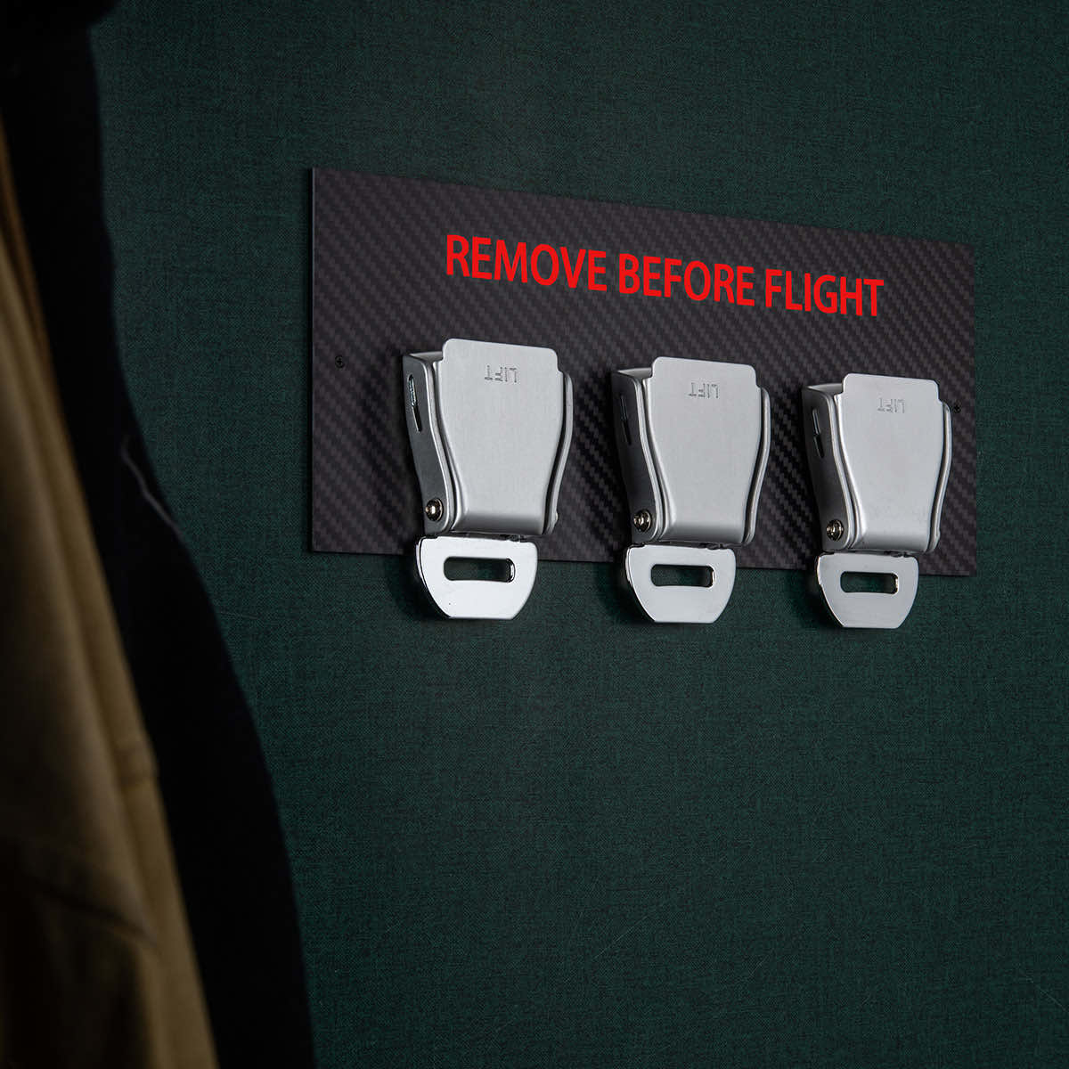 Schlüsselbrett Seatbelt-Buckle Carbon rot